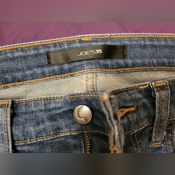 Joe's Medium Wash Jeans - Picture 9 of 10